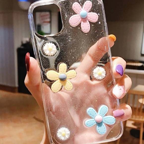 Apple Other - NWT IPhone 13 Pro Max 3D Flower Glitter Phone Case